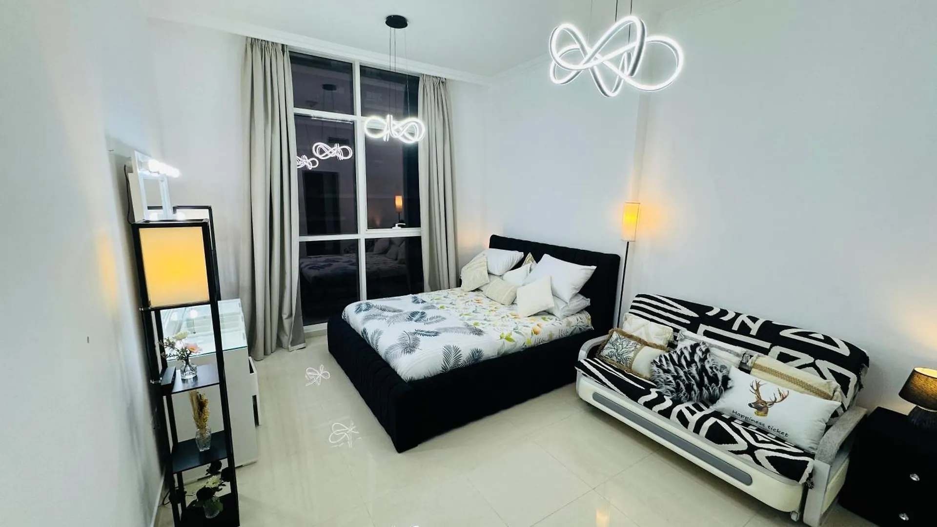 Modern Accommodations In Dunya Dubai'S Heart, Dubai Mall, Dubai Fountain And Burj Khalifa Getaway, Spectacular Views, 3-5 Minutes To Dubai Mall, Dubai Fountain & Burj Khalifa 0*,